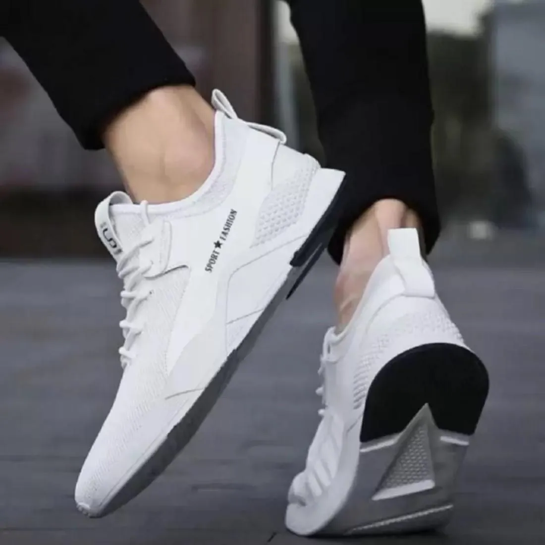 Fashionable Sports Shoes For Men