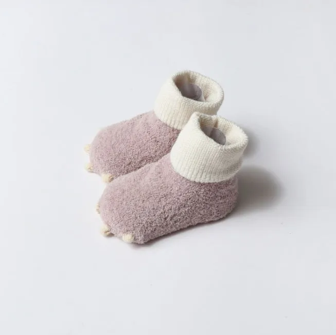SnugPals Warm Baby Socks – Cozy, Secure Comfort for Tiny Feet