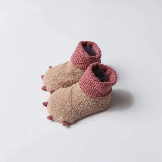 SnugPals Warm Baby Socks – Cozy, Secure Comfort for Tiny Feet